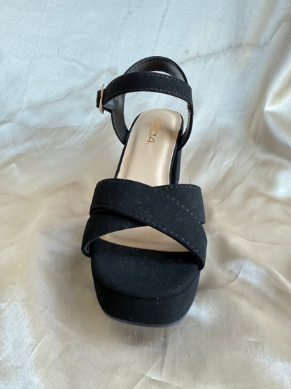 Karen's Classic Heel- Black