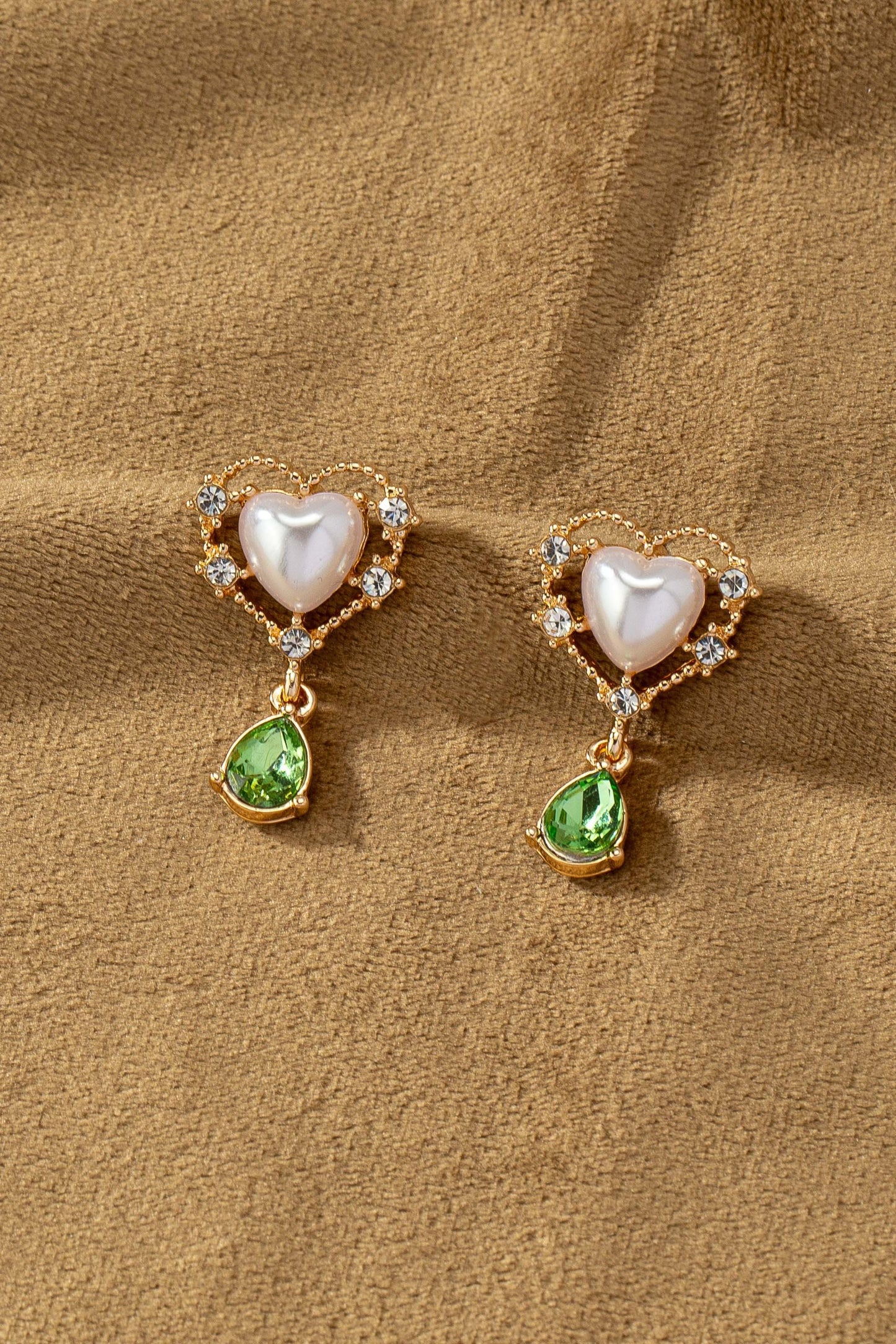Heart Stud w/Pearl Earrings