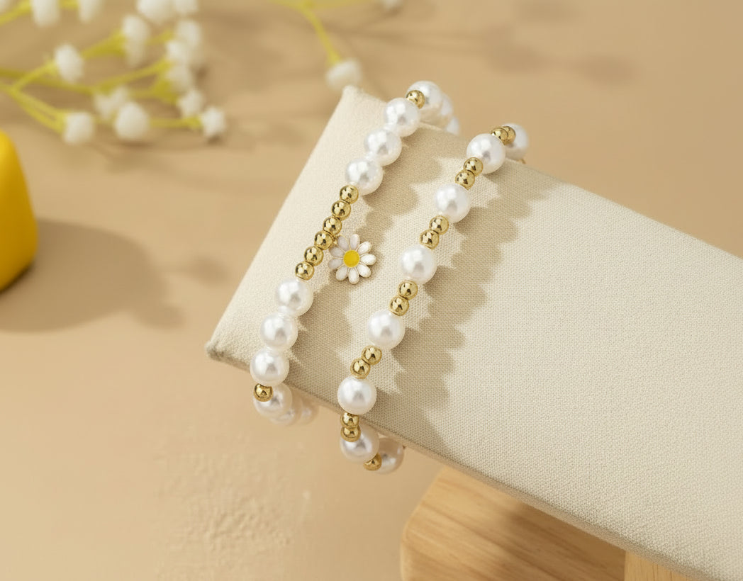 Pearl and Daisy Bracelet Set