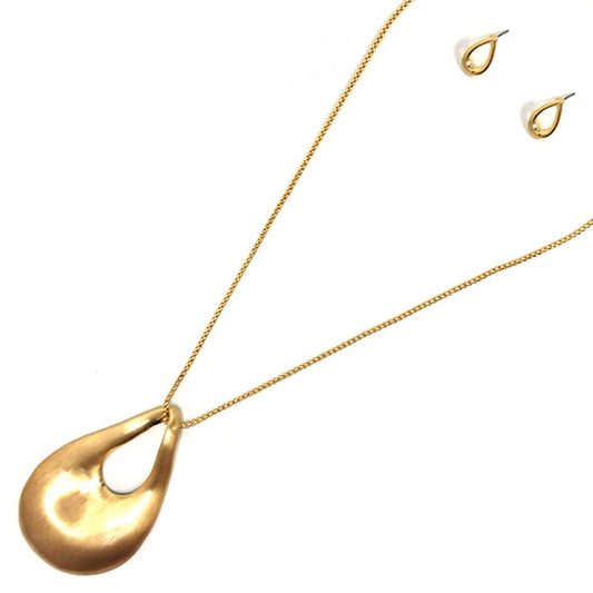 Teardrop Pendant Necklace Set