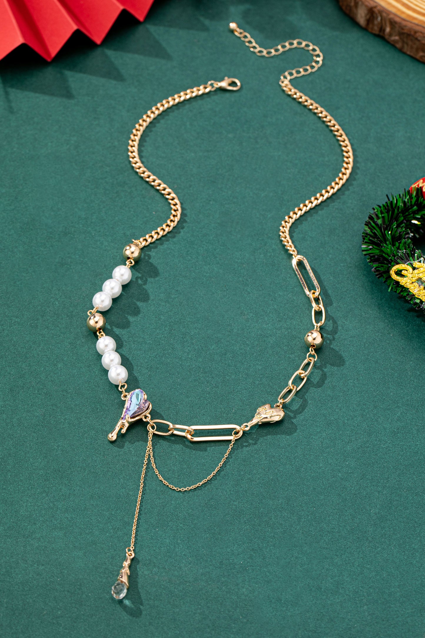 Asymmetric Heart & Pearl Necklace