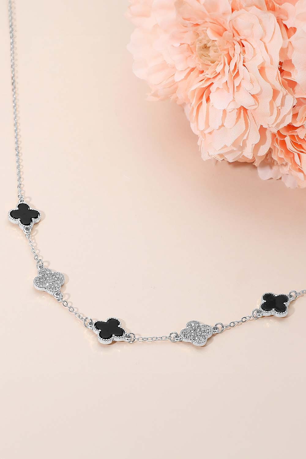 Clover Rhinestone Link Necklace - Sil/Blk