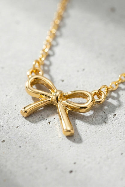 Delicate Bow Pendant Necklace - Gold