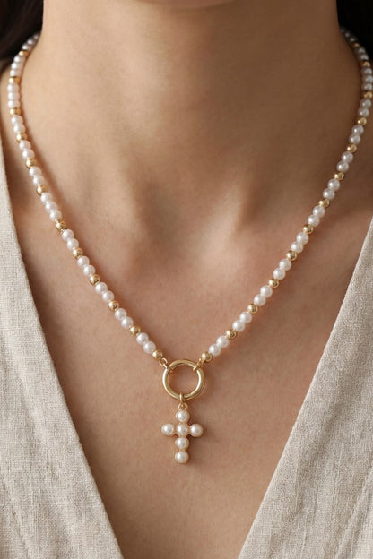 Cross Pendant Pearl Necklace