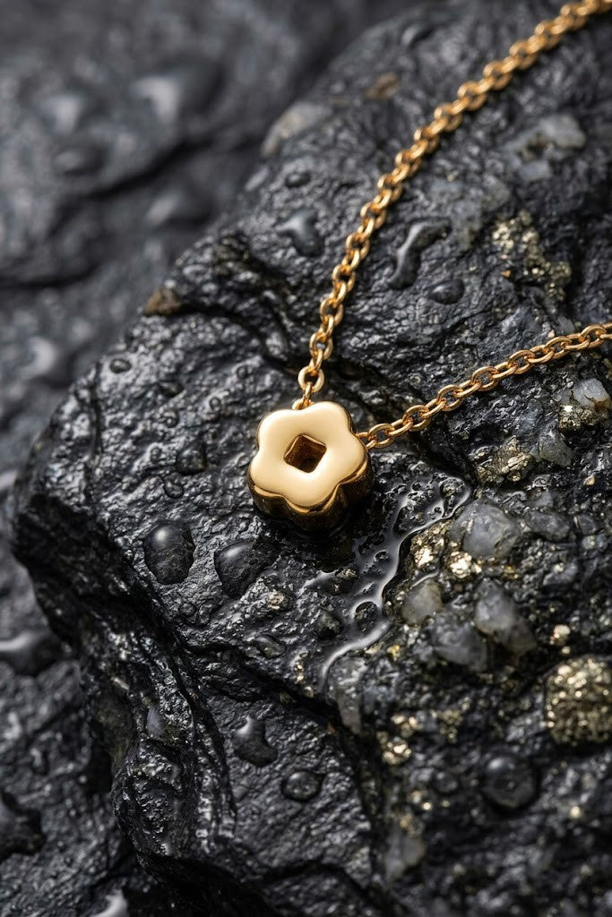 Small Flower Pendant Necklace