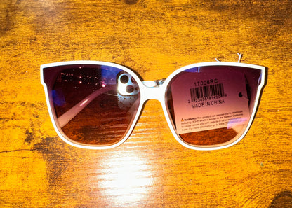 Modern Wayfarer Sunglasses - White