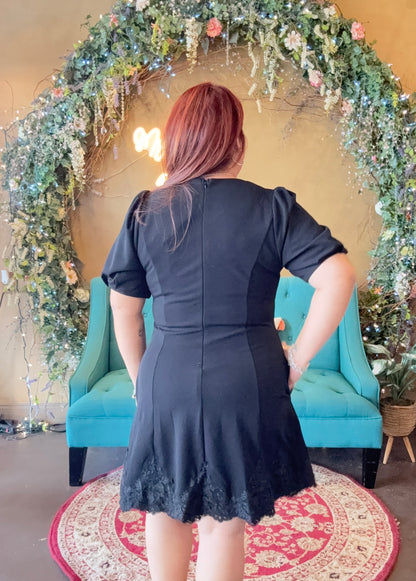 Picture Perfect Lace Mini - Black