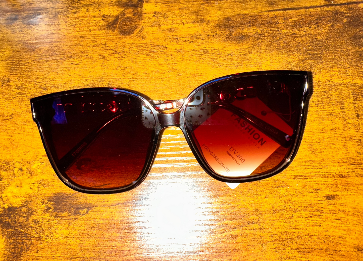 Modern Wayfarer Sunglasses - Brown