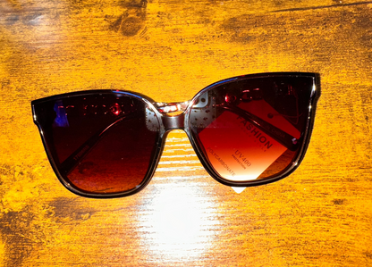 Modern Wayfarer Sunglasses - Brown